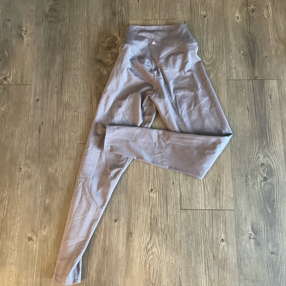 Balance Athletica light purple leggings